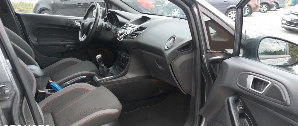 Ford Fiesta cena 35900 przebieg: 125000, rok produkcji 2016 z Oleśnica małe 67
